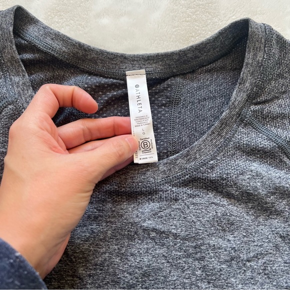 Athleta Momentum Seamless Short Sleeve Tee Shirt NWT Size L Heather Gray - Picture 5 of 7